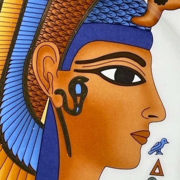 Fine Royal Porcelain Egyptian Cleopatra plate with stand. - Picture 4 of 8